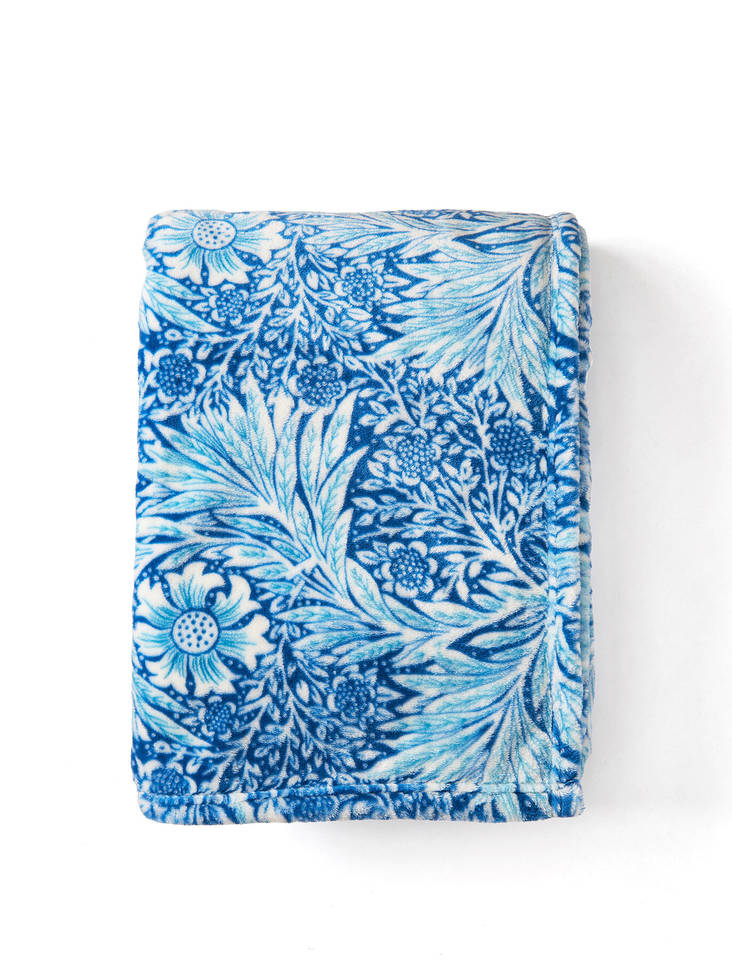 Suurikokoinen ja ihanan pehme=C3=A4 krisallifleece torkkupeitto brendi=
a.fi - Sisustus - 195522 - 1