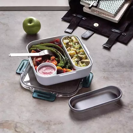 Black+Blum Lunch Box Original - Kitchen and table setting - P439-0233 - 2