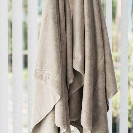 kylpypyyhe lahjaksi yrityksen henkil=C3=B6kunnalle brendia.fi - Sauna & Spa - 10042792-6 - 1