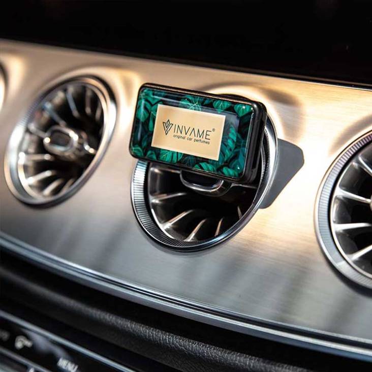 auton ilmanraikastin logolla - Giveaways - dpclassicsolid - 1