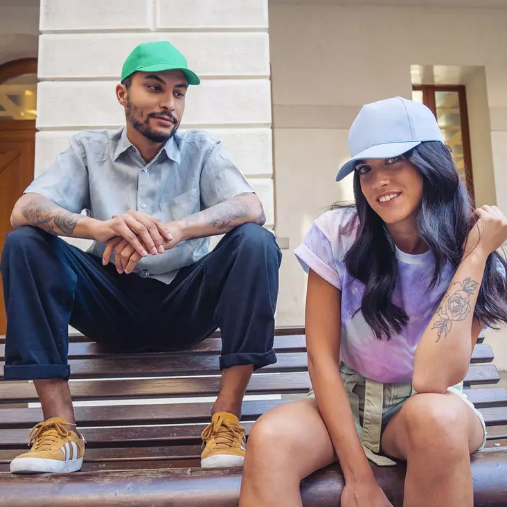 Edullinen kampanjalippis omalla logolla kierrätyspolyesteri brendia.fi - Caps - RECF - 1