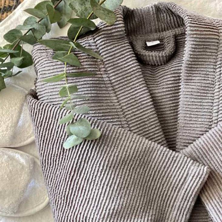 kylpytakki omalla logolla - Sauna & Spa - 716Sky - 1